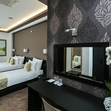 Garni Zen Free Parking Hotel Ni