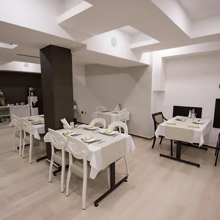 Garni Zen Free Parking Hotel