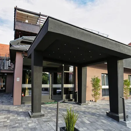 Garni Zen Free Parking 4*