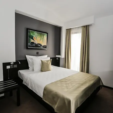 Garni Zen Hotel Ni